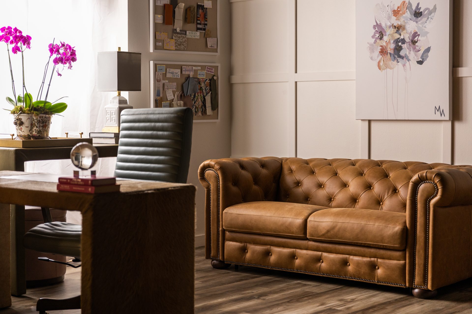 OCT 22 4005 Kenan Swivel 9150 Agenda Desk 7062 Bridgeport Loveseat